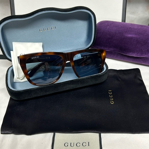 Gucci Accessories - NWT Gucci Sunglasses